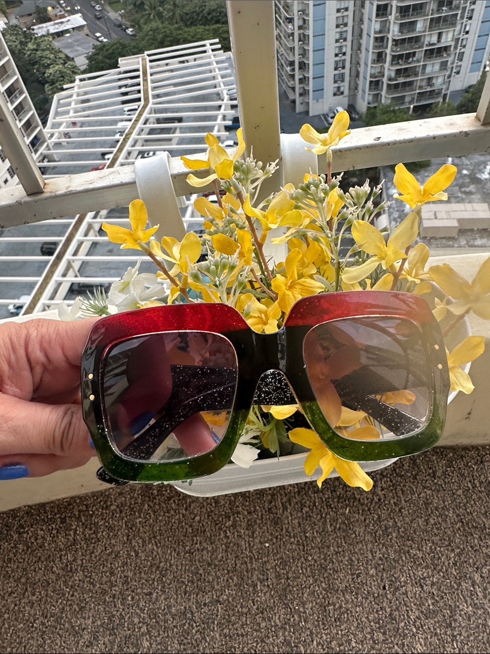 Oversized Square Gradient Sunglasses in Red to Green